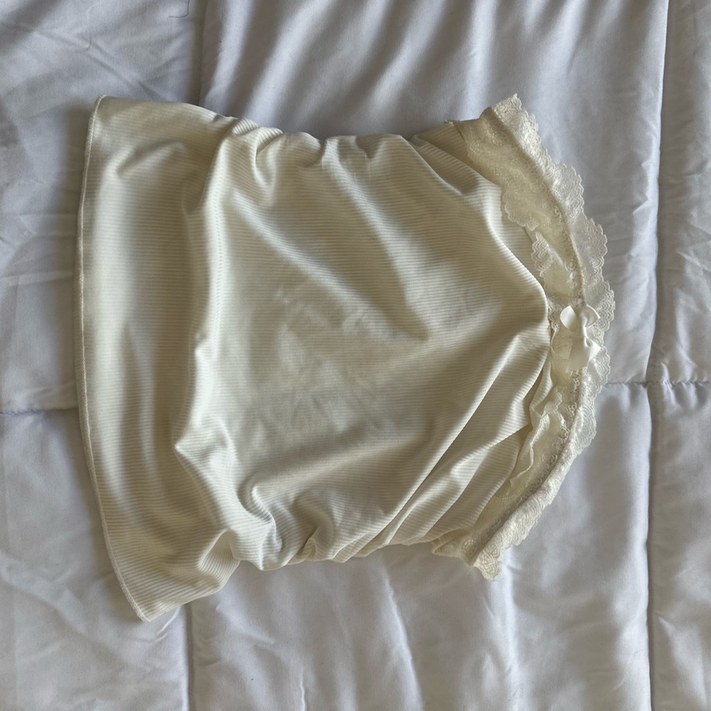 SHEIN Cream Lace Bandeau